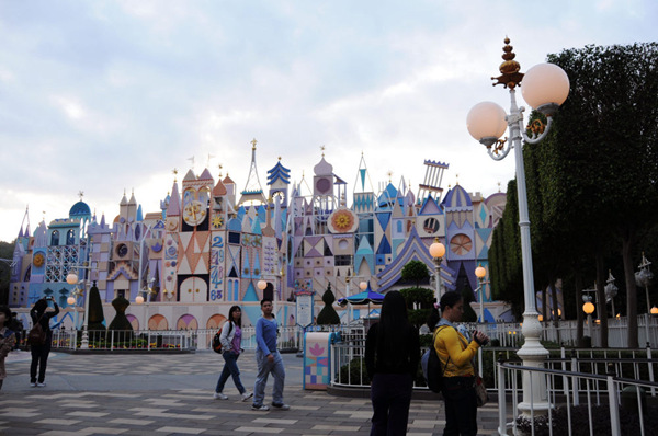 迪士尼与 OpenAI 合作内幕披露:独家授权仅限一年，艾格押注生成式 AI